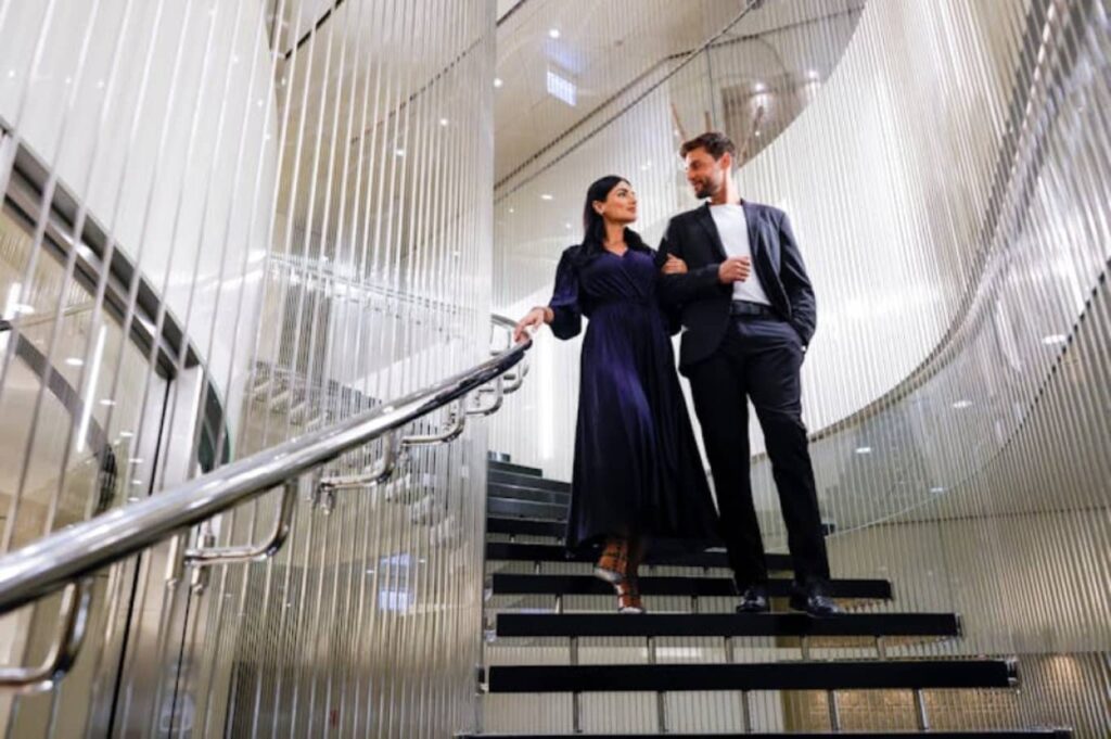 The VIP Lounge Burj Khalifa Level 152, 153 & 154 Couple